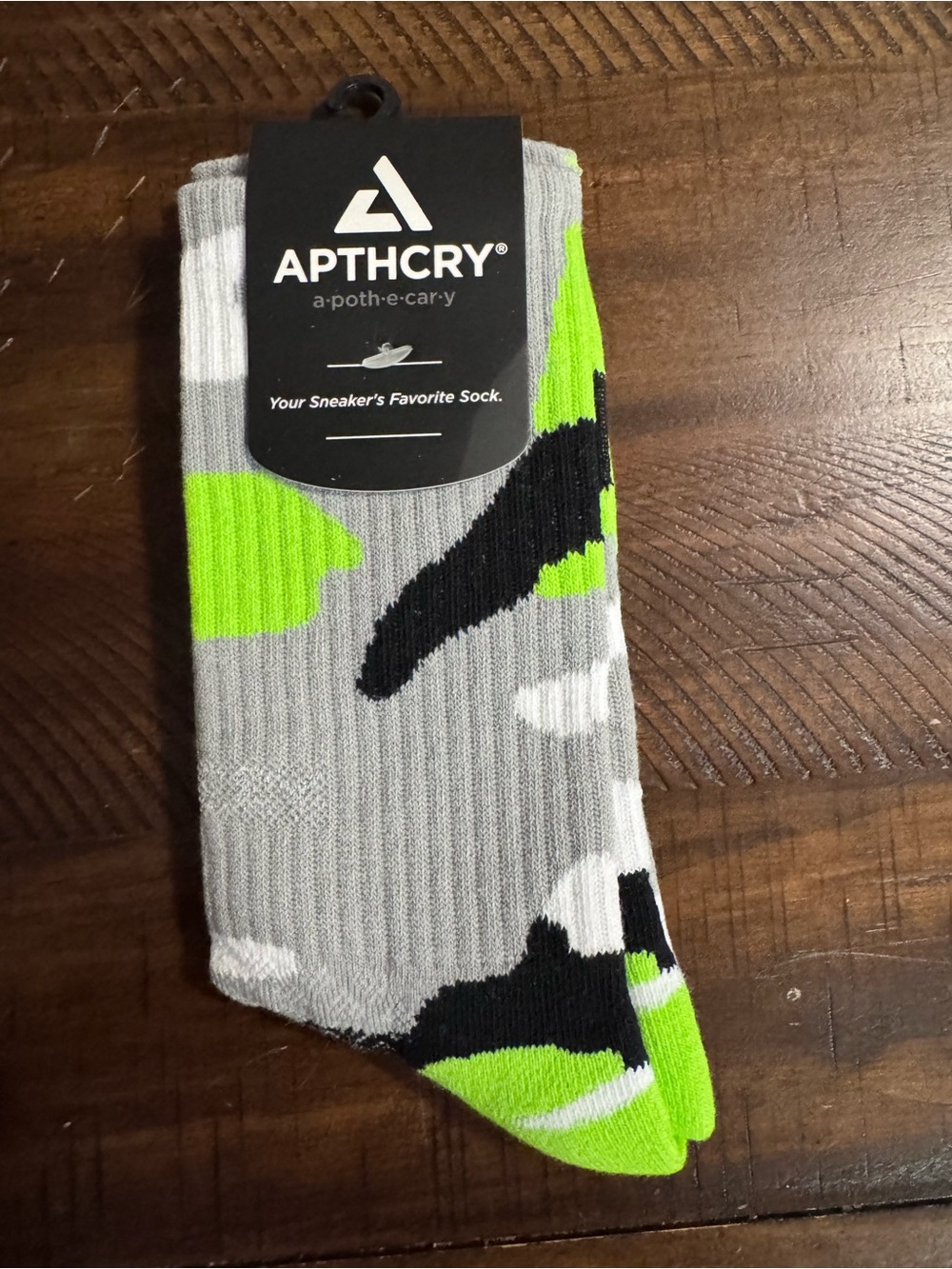 APTHCRY Gray & Neon Green Camo Crew Socks
